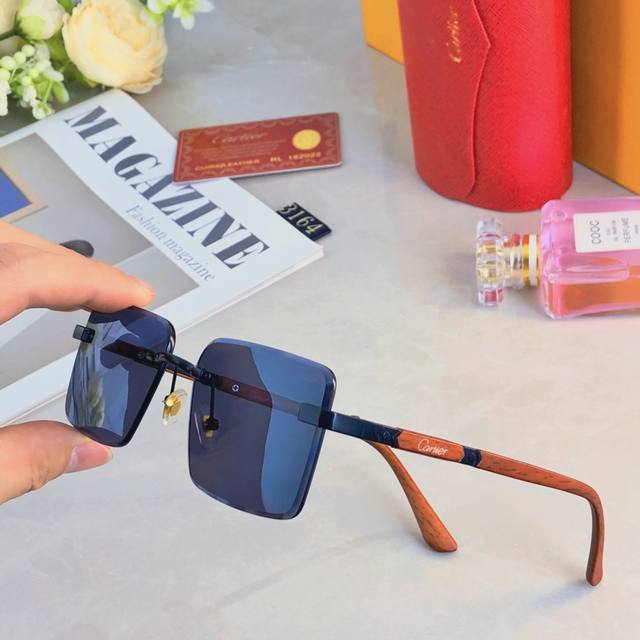 cartie*2025 Summer New Square Frame Sunglasses Light Luxury Versatile Sunglas