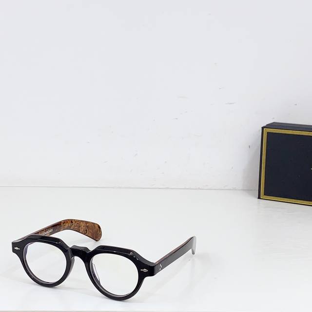 Color Change Jacques Marie Mag* Model Kellerman Size: 46 Mouth 24-146