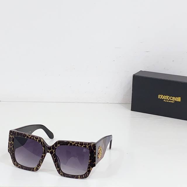 roberto Cavalie*Model Qald04Id002 Size 54 Ports 19-145