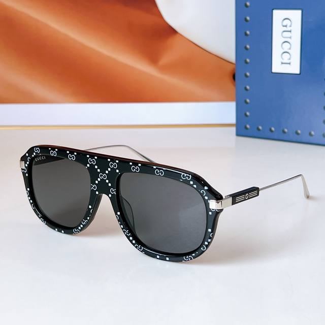 gucc* Model Gg1309S Size 56 Ports 17-145