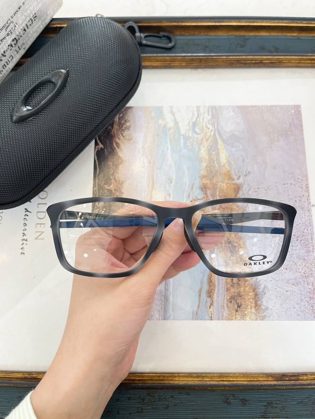 oakle*Model:Ox8062Dsize:5717-143