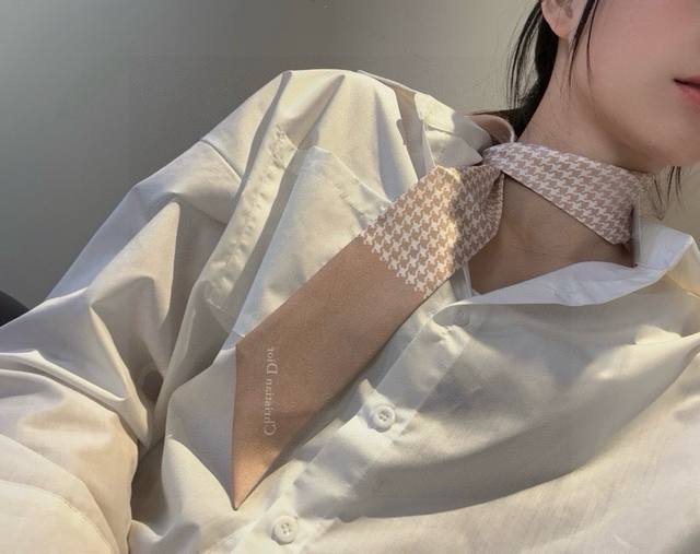 New Edition Black Houndstooth Iii Montaigne Mitzah Scarf Draws Inspiration From