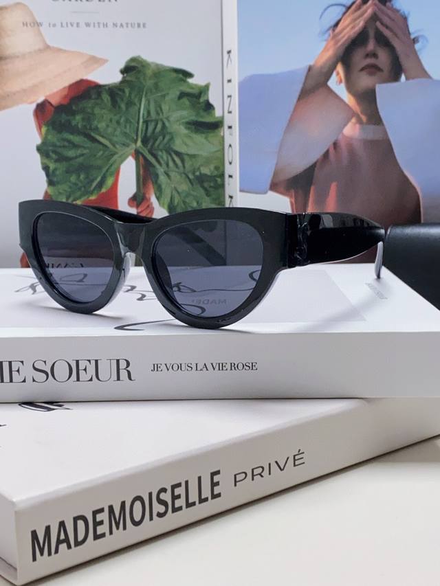 ysl Saint Laurent Zhang Jiani Ysl Sister Is So Beautiful, High-Quality Produc