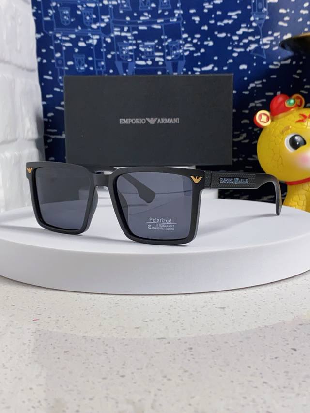 emporio Armani Armani 2025 European And American New Retro Square Men's Polar