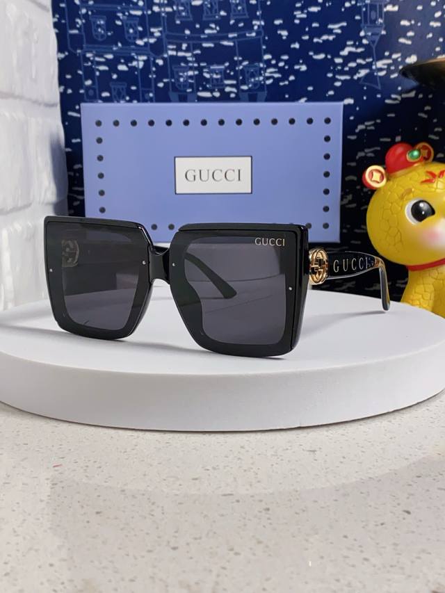 gucci Gucci Sunglasses Women's New Large Glasses 2025 Fashion European And Am