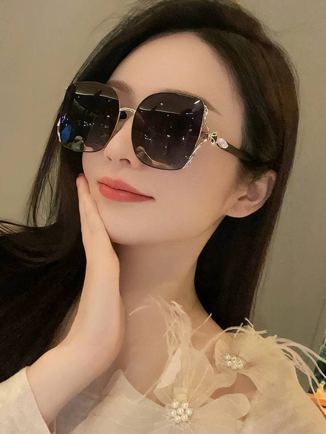 2025 New Spring Cartier Top Luxury Model Women's Plate Original Sunglasses Pe