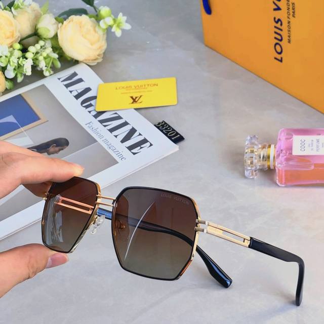 louis Vuitto*2025 New Ultra-Light Brown Sunglasses Fashionable And High-End P