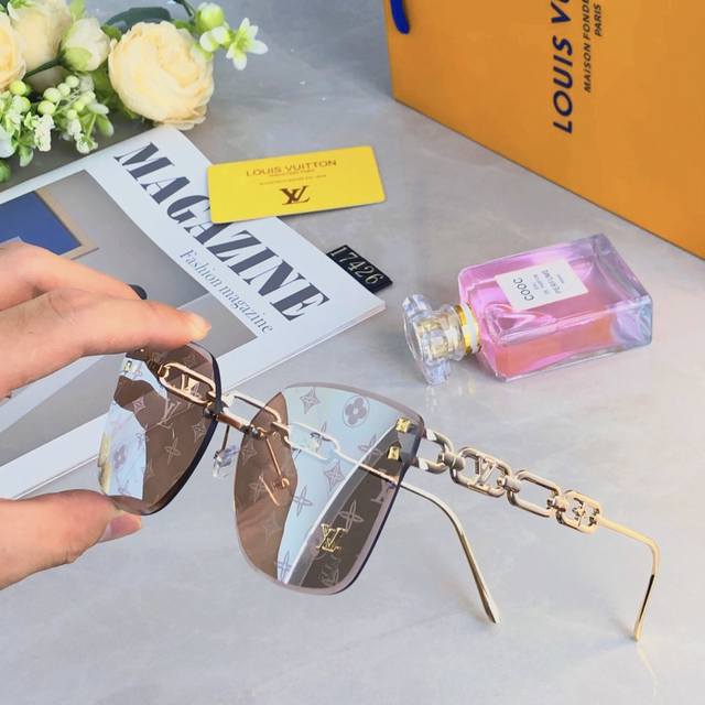 louis Vuitto*Chain Sunglasses For Women Retro Lens Print Sun Protection Sungl