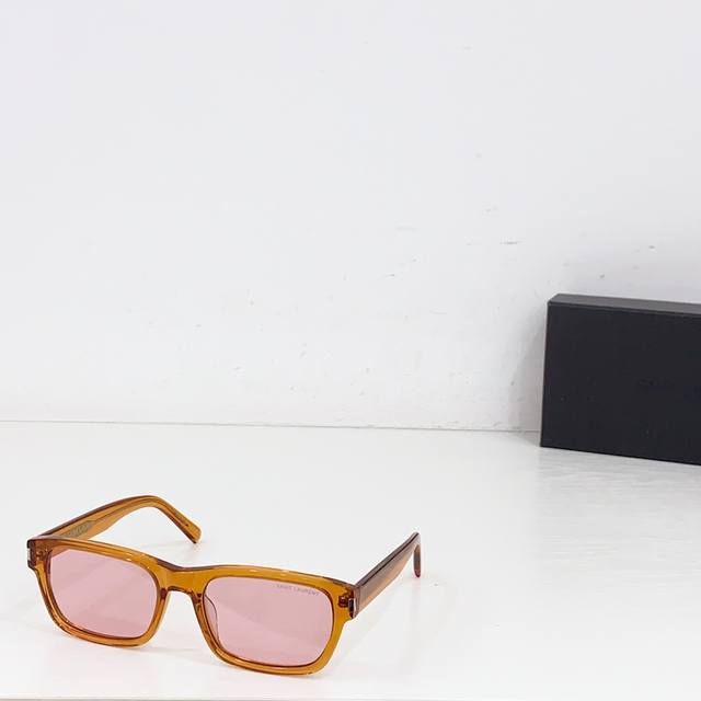 saint Rauren* Model Sl 662 Size 55 Port 19 142