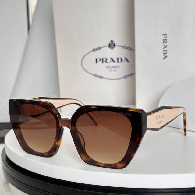 prada Mod Pr205Vs Size 55 Port 21-145