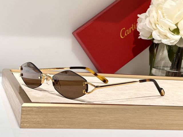 cartie* Mod Ct8100359 Size 48 Mouth 20-140 Almond Shaped Piece Polished Gold