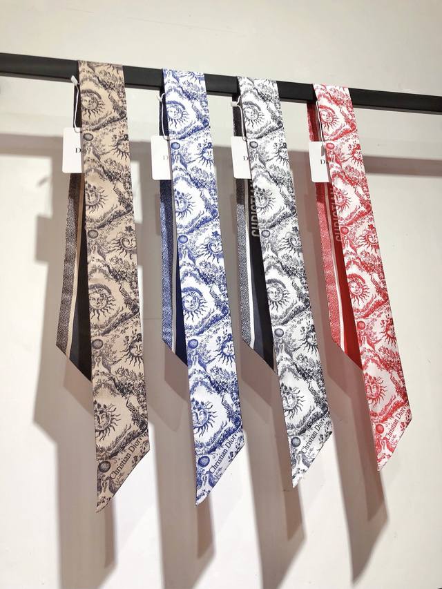 pdo2419Same As The Countersdior Soleil Ribbon Uses This Season's Featured Sol