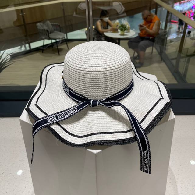 New Style Straw Hat, A Must-Have For Holiday And Leisure, Elegant And Generous