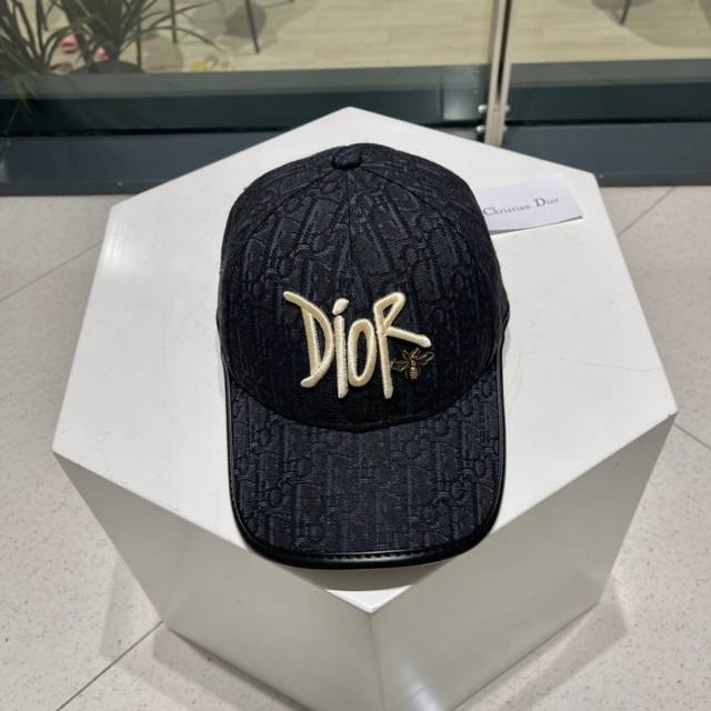 dior Dior New Original Baseball Cap Exquisite Style Very Cool Very Fashionabl