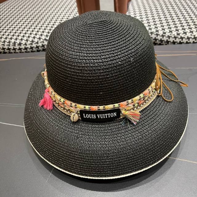lv Louis Vuitton's New Sun Hat Beach Style Simple And Generous New Hat Shape