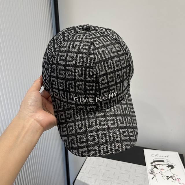 Givenchy Classic Baseball Cap Canvas Head Circumference 57Cm
