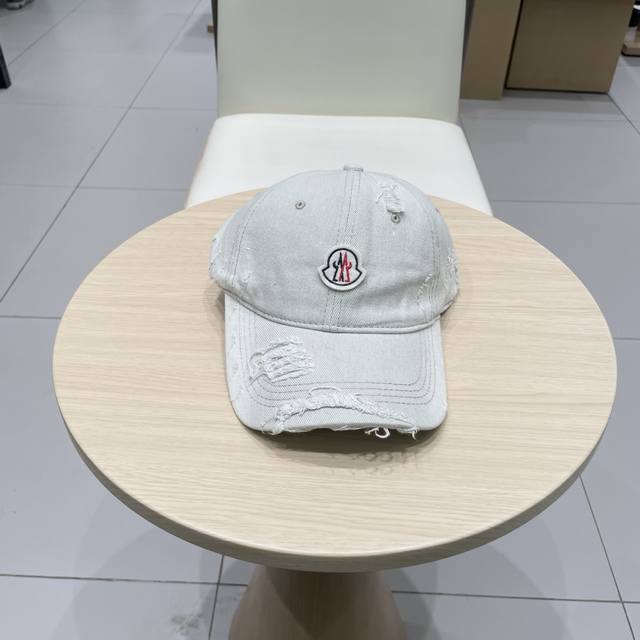 Spring And Summer New Moncler New Baseball Cap Young Fashion Trend Wear Color Vi