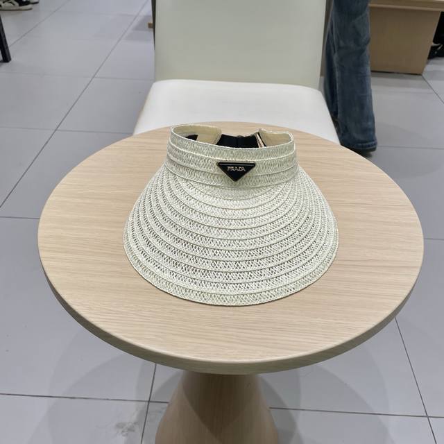 prada Prada's New Large Brim Hat With Hollow Top A Whole High-End Style This