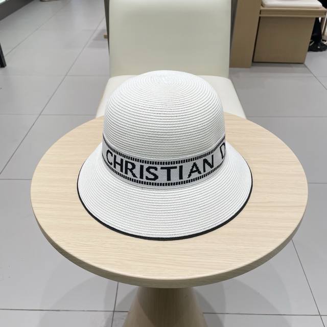 dior Dior New Style Basin Hat Fine Straw Foldable Straw Hat Basin Hat Head Ci