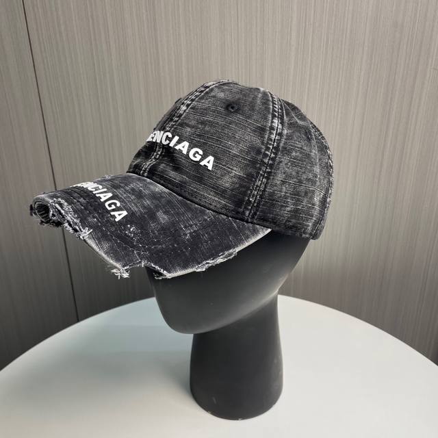 balenciaga New Washed Baseball Cap From Balenciaga With Cool Colors For Men A