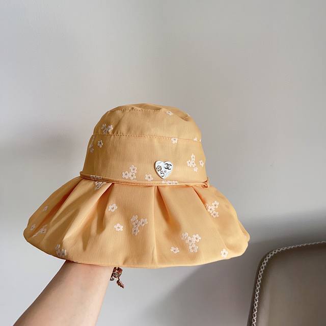 With Dust Bag Chanel 2025 New Floral Simple Fisherman Hat All-Match Daily Style