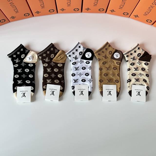 Special Packaging Lv Louis Vuitton New Classic Short And Medium-Length Pile Sock