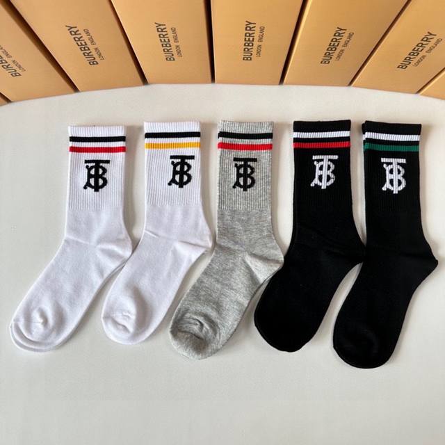 Special Counter Packaging Burberry Burberry New Mid-Length Tube Stacked Socks, F