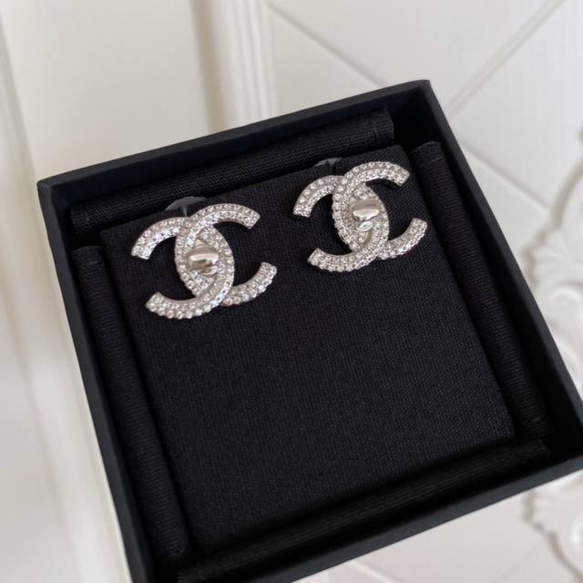 High Quality Details As Shown In The Picture 22B Full Diamond Double C Buckle Ea