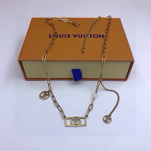 With Pictures And Original Packaging Louis Vuitton Official Website Dauphine Nec