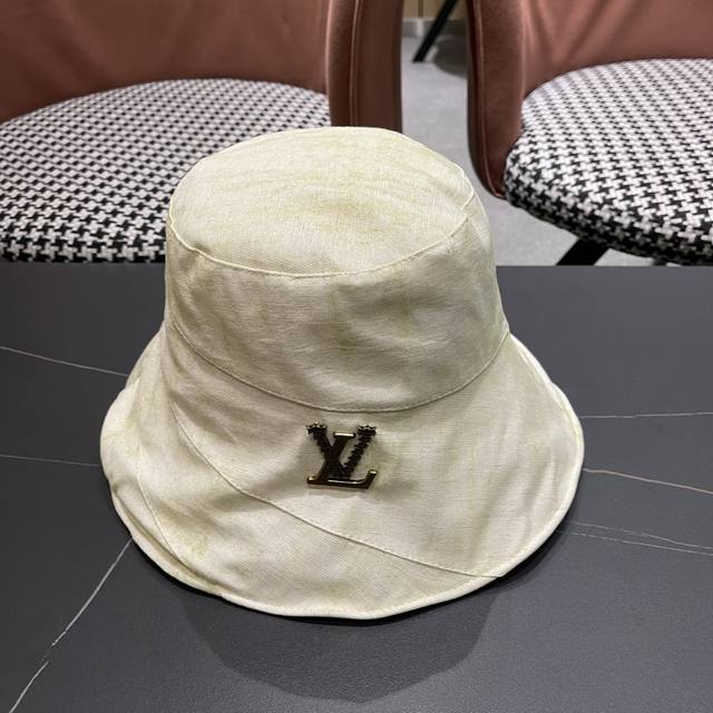 Louis Vuitton Lv2025 Spring And Summer New Elegant Fashion Fisherman Hat Women's