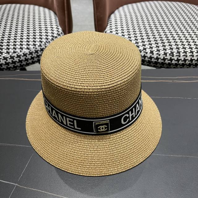 chanel Chanel's New Style Flat Top Hat Straw Hat Is A Must-Have For Going Out