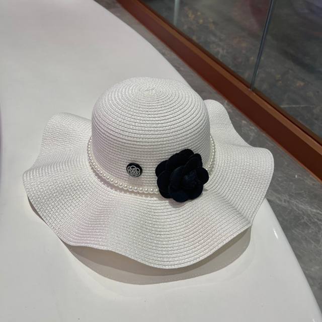chanel Chanel New Straw Hat Sun Hat Beach Sun Hat Camellia Accessories Have A