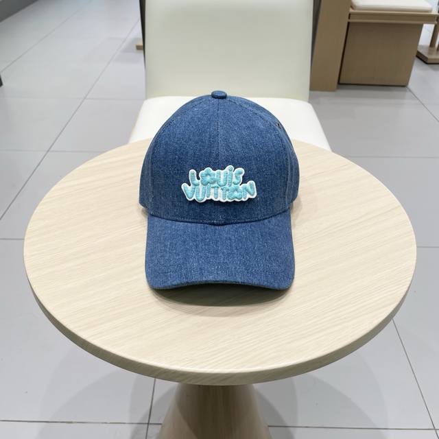 lv Louis Vuitton Original Embroidered Baseball Cap, Light And Breathable, Per
