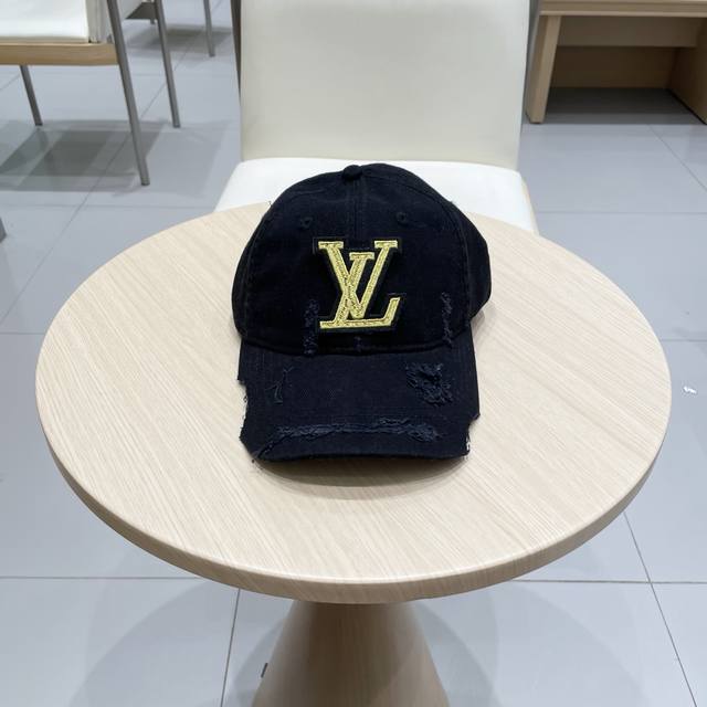 lv Louis Vuitton Holed Baseball Cap, Lightweight And Breathable, Perfect Vers