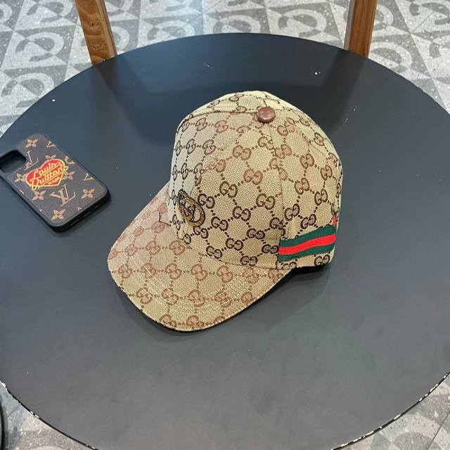 gucci Gucci Classic Original Baseball Cap Small Double G Cowhide Stitching 1: