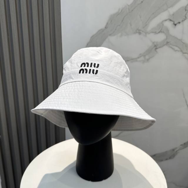 miumiu Miu Miu's New Quick-Drying Simple Fisherman's Hat Is Light And Breatha