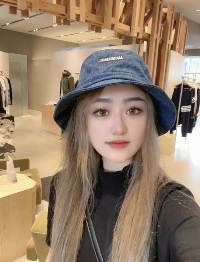 jacquemus High Version Bucket Hat Is A Must-Have For All-Match Colors. It Is