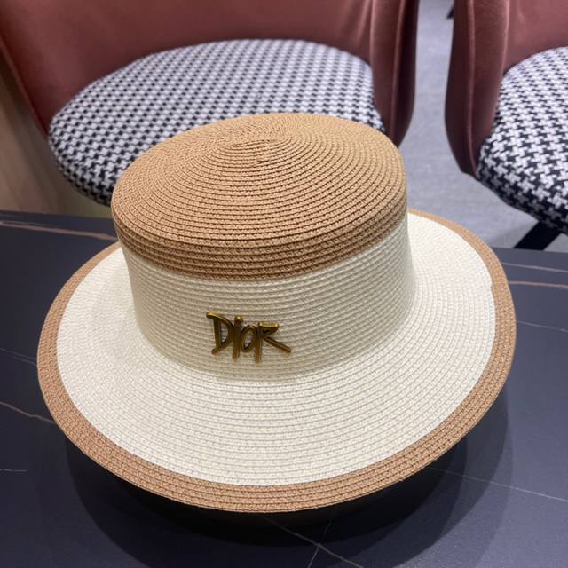 dior's New Straw Flat-Top Sun Hat, Basin Hat, Beach Style, Simple And Generou