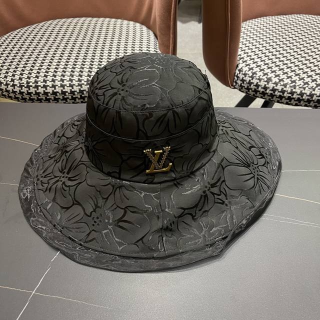 Louis Vuitton Lv New Spring And Summer Fisherman Hat For Women To Travel Sun Pro