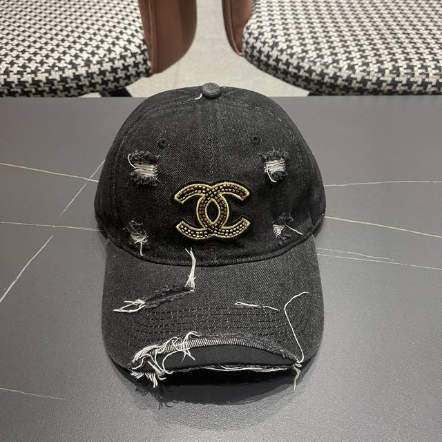 Chanel 2025 New Baseball Cap Chanel Logo Classic Simple Fashion Casual Design Ru