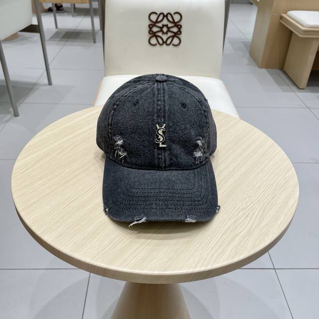 ysl Saint Laurent 2025 New Counter Baseball Cap Classic Style Details Are Ver