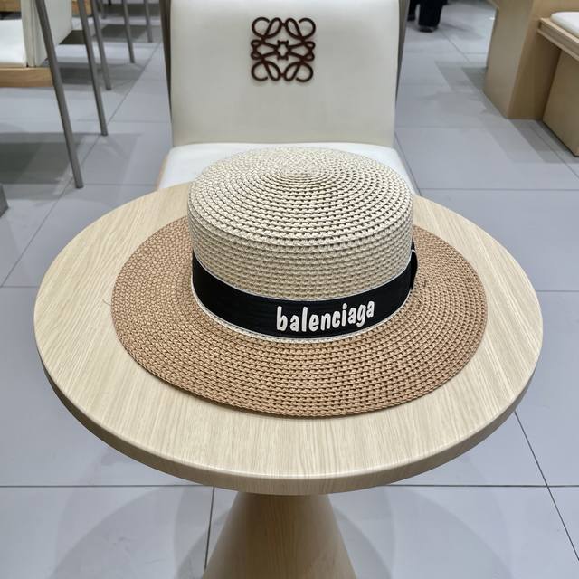 Balenciaga 2025 Color Matching New Straw Sun Hat Basin Hat Beach Style Simple An