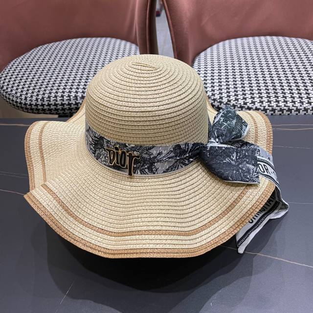 dior Dior's New Large Brim Straw Hat Is A Must-Have For Vacation And Leisure,