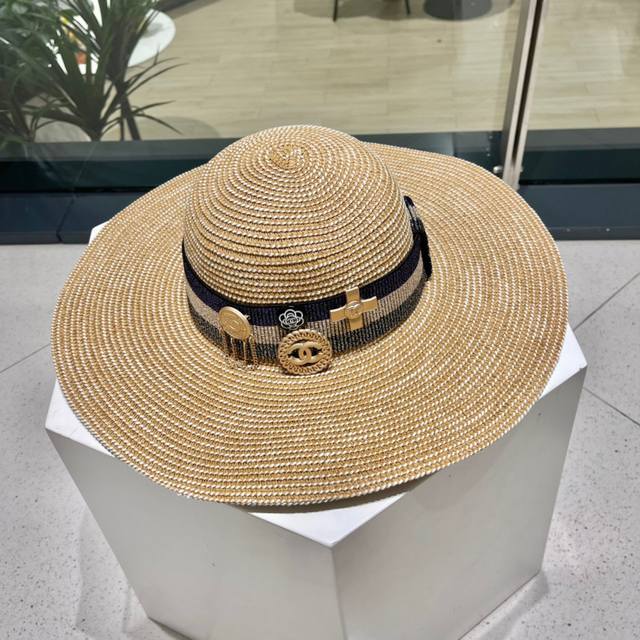 chanel Chanel 23 Years New Straw Hat Lady Style Sun Hat Beach Hat Foldable He