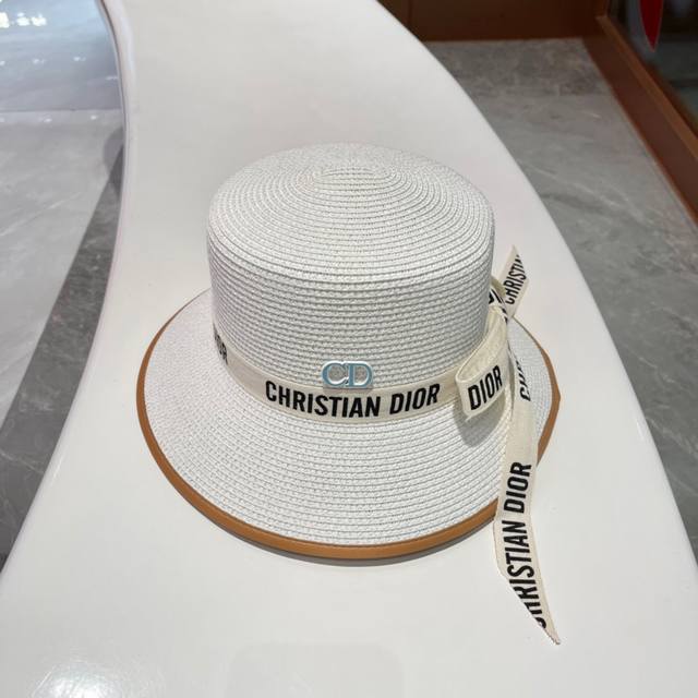 dior's New Straw Sun Hat, Basin Hat, Beach Style, Simple And Generous, Versat