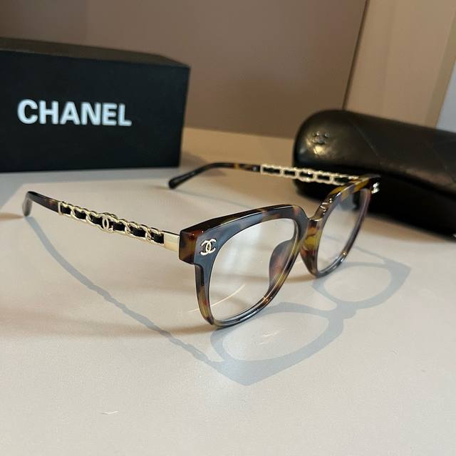 chanel Official Early Spring New Models, Many Celebrities' New Large Frame Su