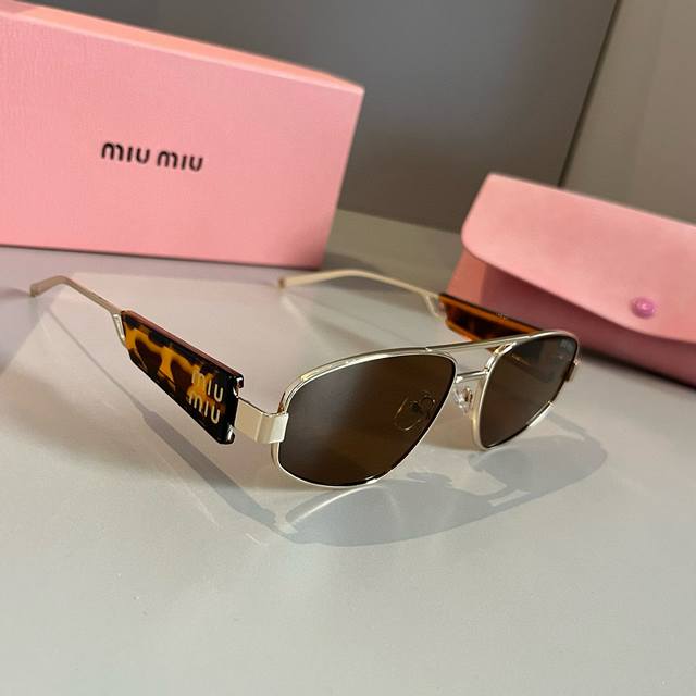 miumiu Miu Miu Super Exquisite Small Metal Frame Sunglasses, Wear It And You