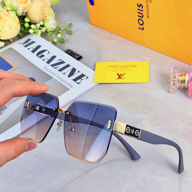 louis Vuitto*2025 New Large Square Frame Round Face Frameless Sunglasses Fema