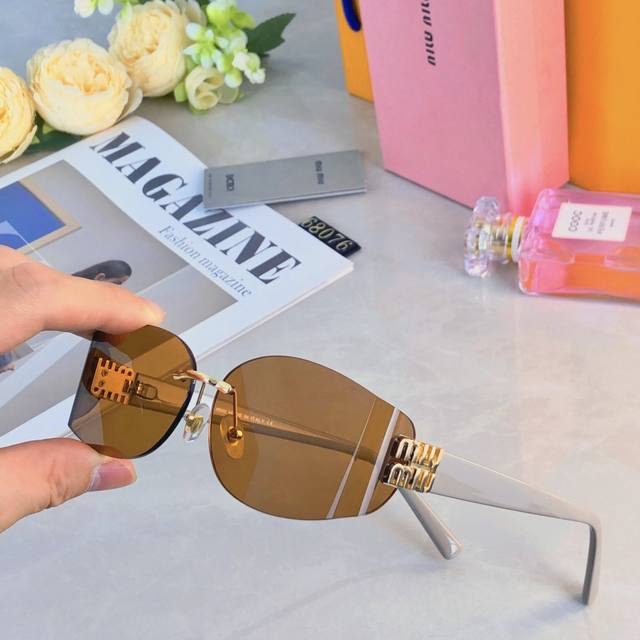 miumi*High-End New Ultra-Light Frameless Fashion Sunglasses For Women With Hi
