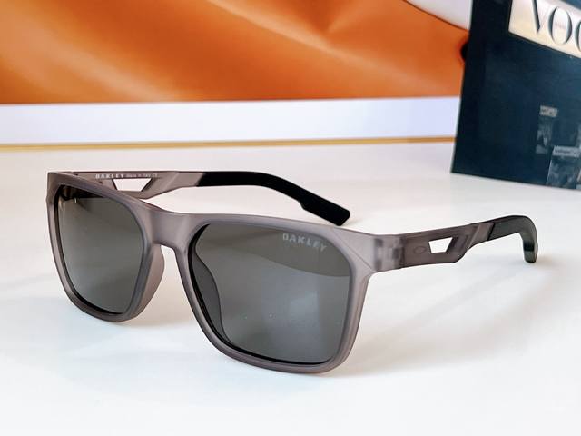oakle* Model:24045 Size:55 Port 19-140